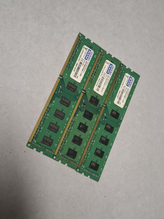 3 x RAM 4GB DDR3 GoodRam GR1600D364L11