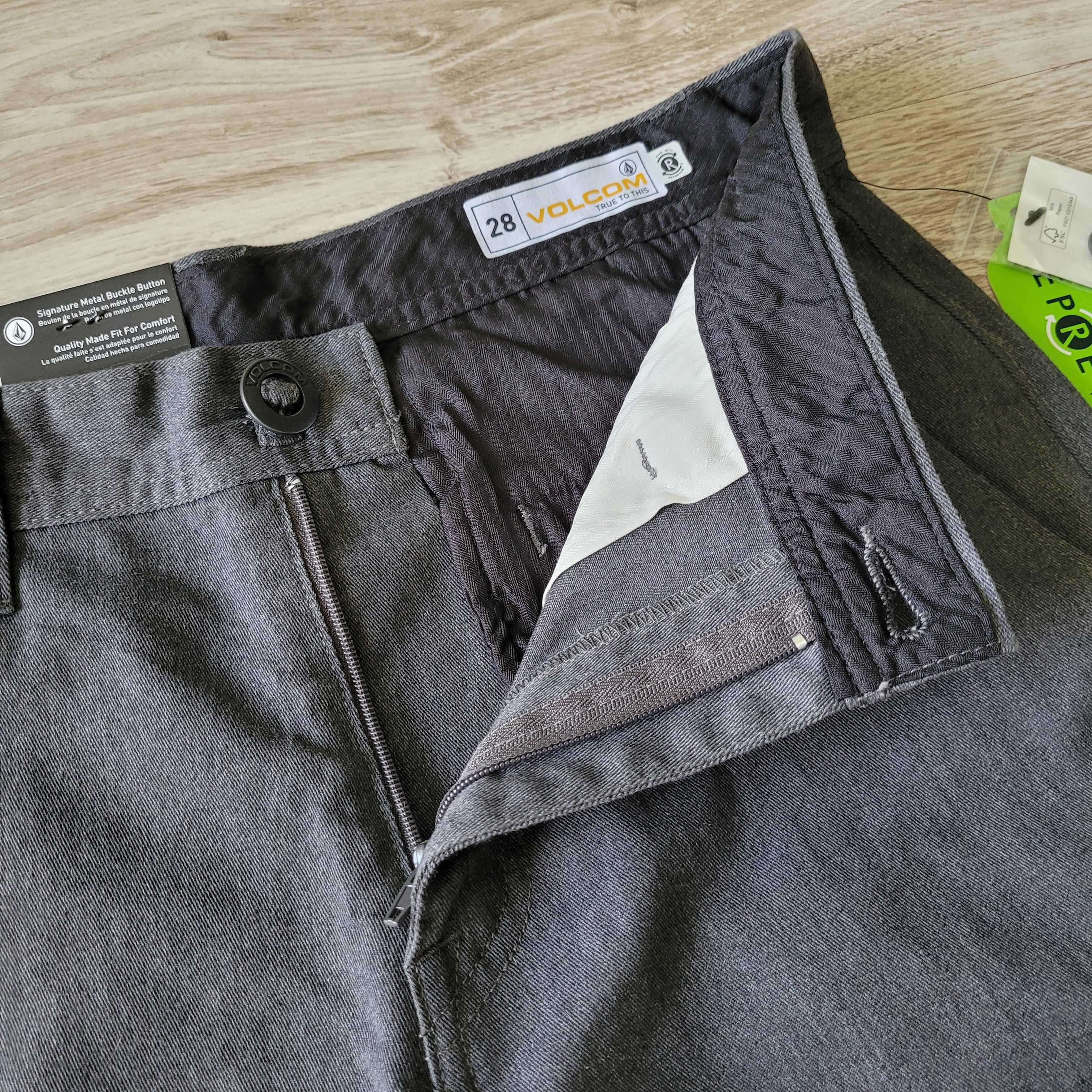 Нові VOLCOM розмір W28 XS-S чоловічі шорти чіноси Frickin Shorts сірі