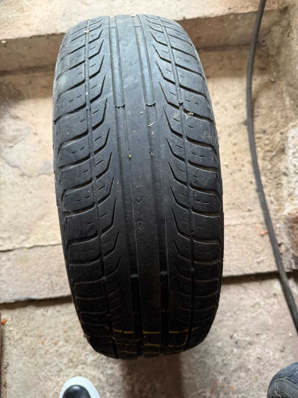 Шини автомобільні бу 185/65 r14