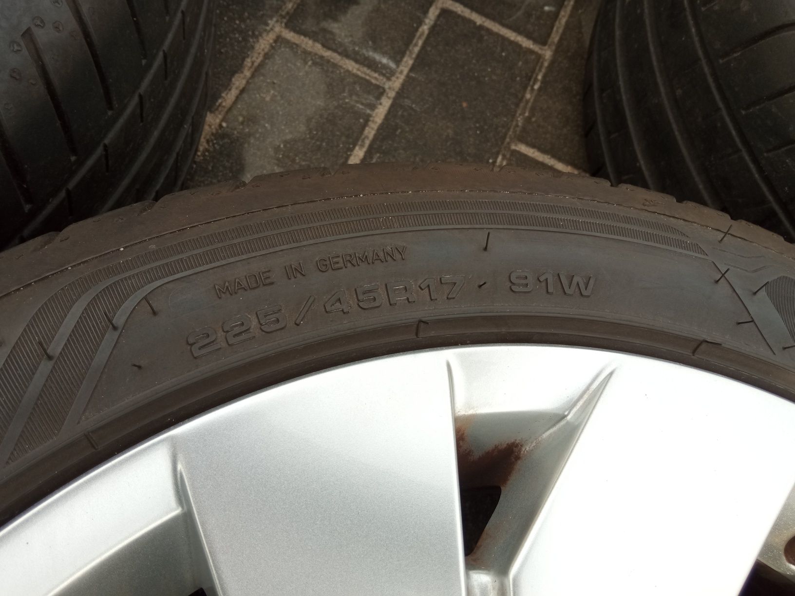 Alufelgi 17 koła VW Golf VIII lato