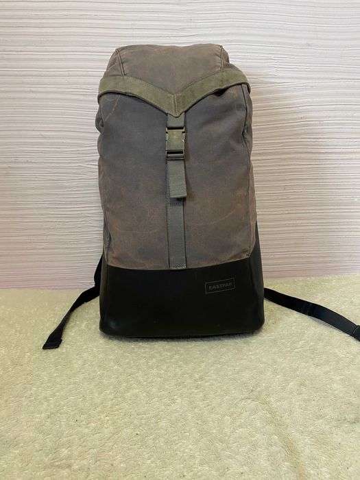 eastpak большой рюкзак с капюшоном оригинал