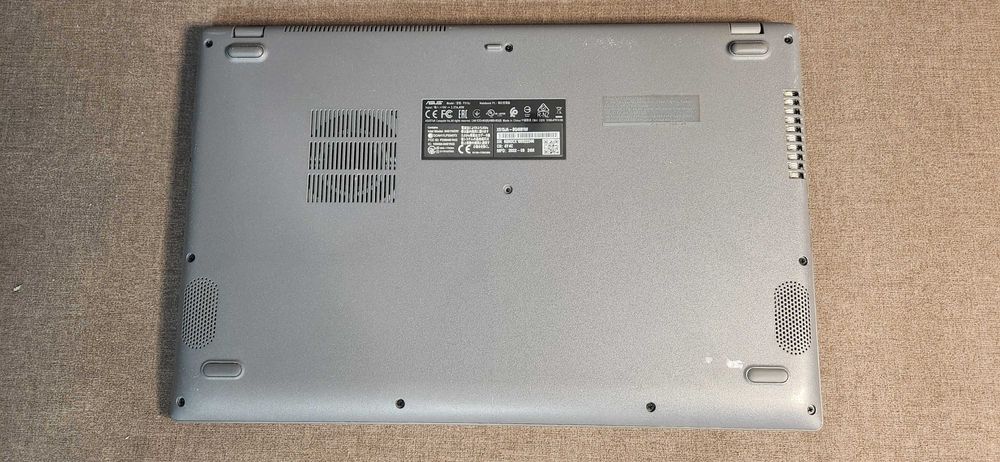 ASUS VivoBook /15"/Intel i5-1035G1/8GB/258GB SSD/ Windows 11