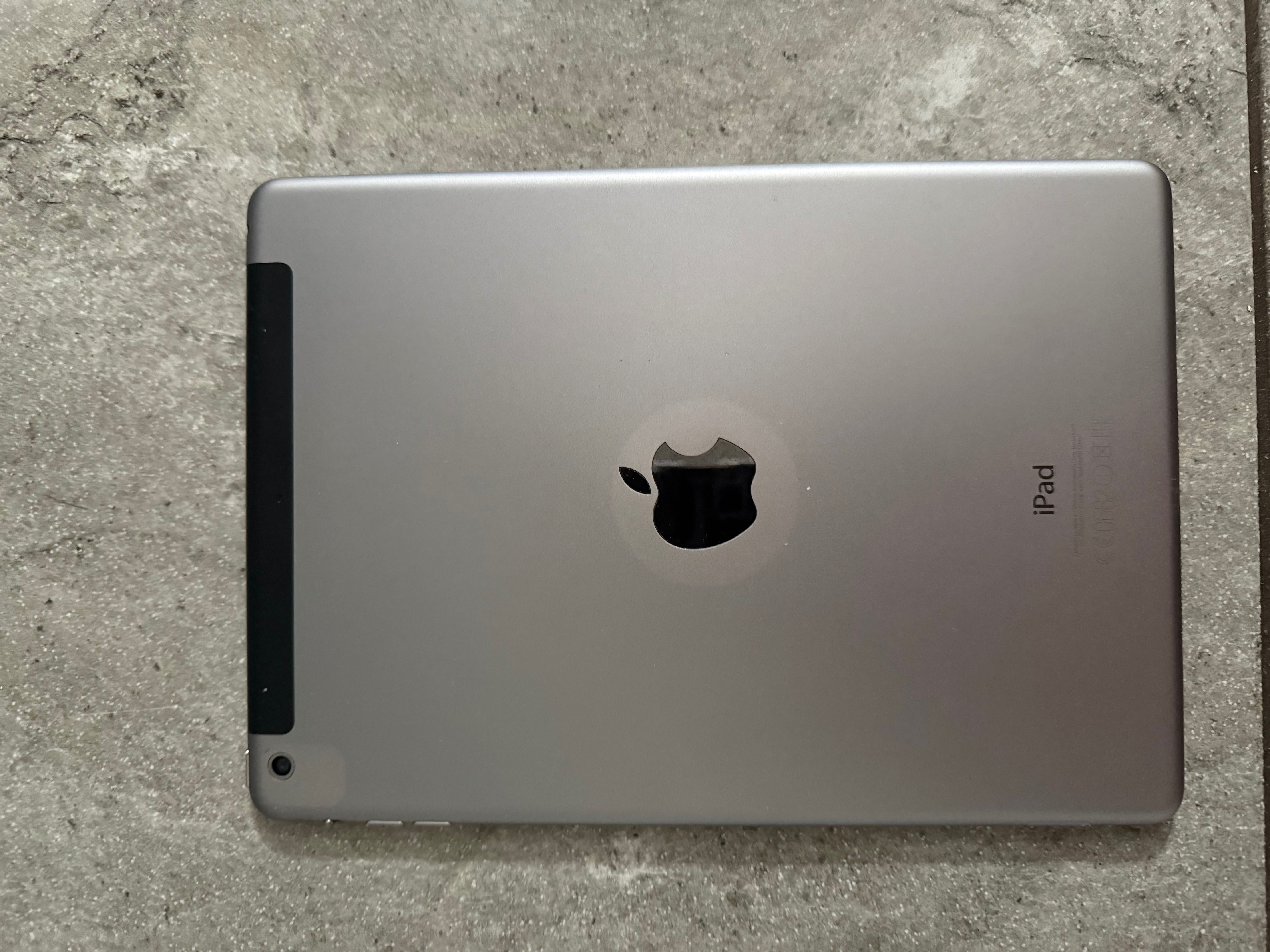 iPad Air jak nowy