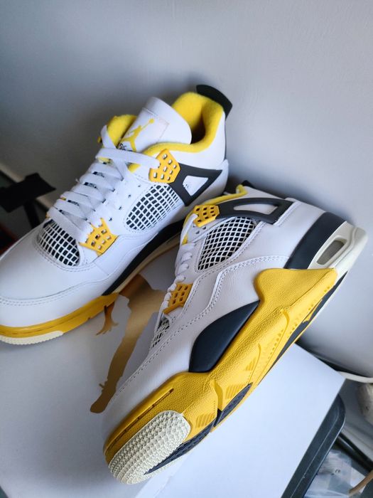 Buty Nike air jordan 4 sulfur 39