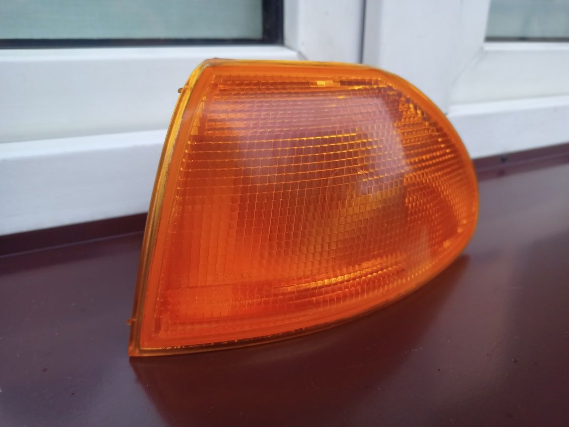 Opel Astra F kierunkowskazy kierunki prawy lewy komplet