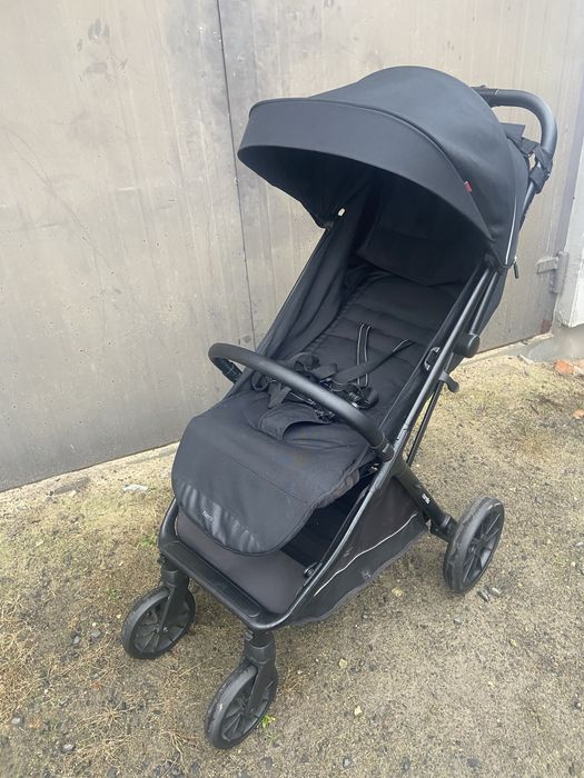 Прогулянкова коляска Carello