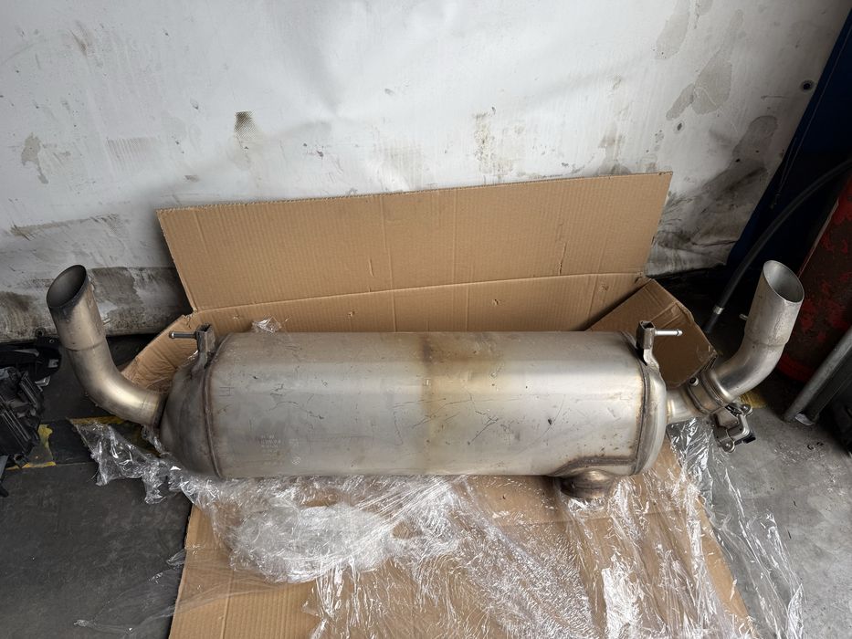 Глушник/ Резонатор bmw g20