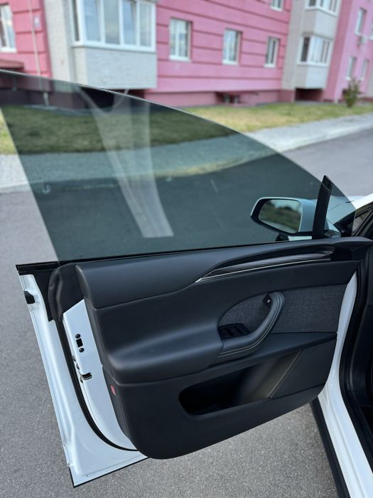 Tesla model x продам
