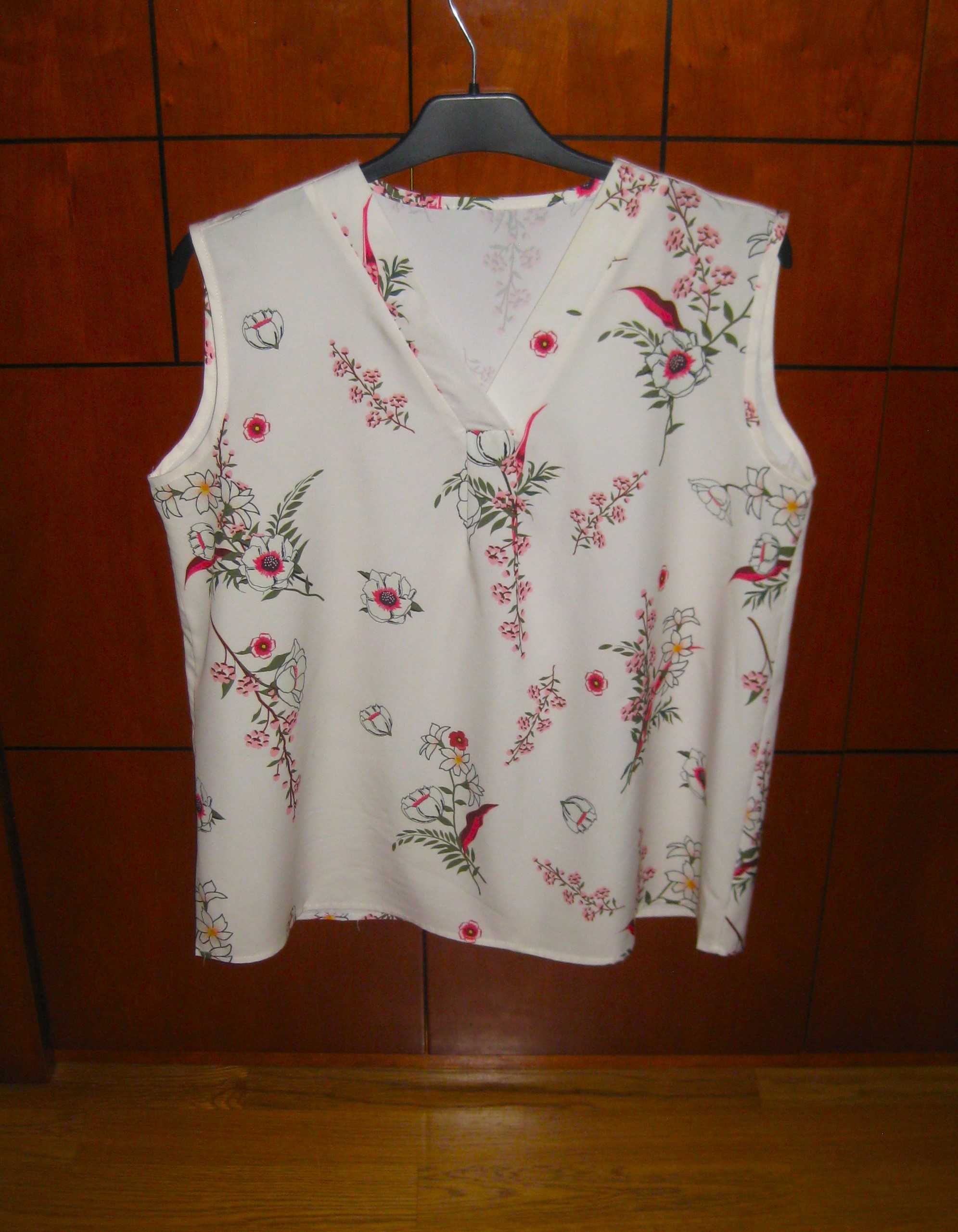 Blusa sem Mangas c/ Estampado Floral e Decote em V