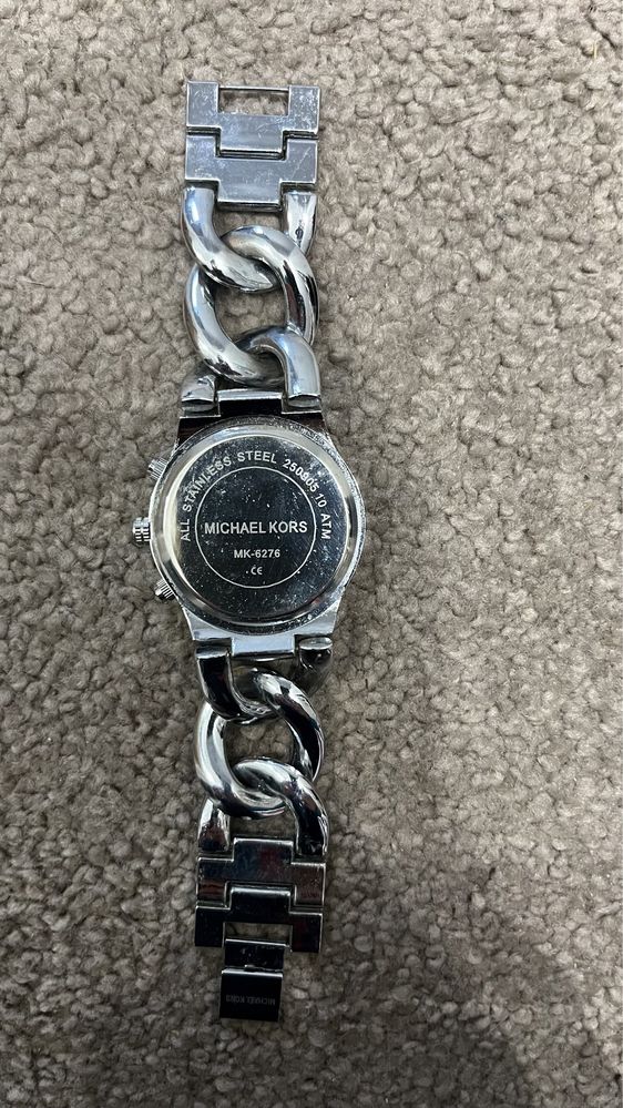 Zegerak Michael Kors, niespotykany model