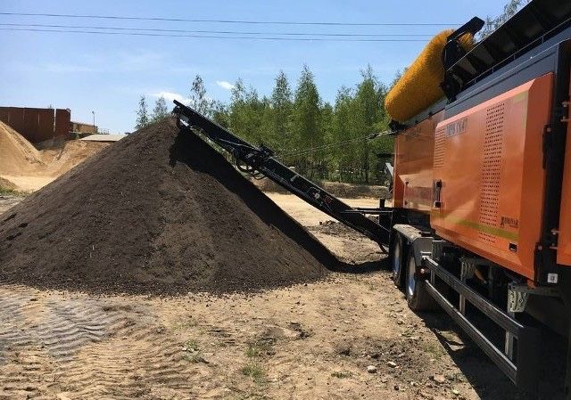 Ziemia przesiewana czarnoziem humus ogrodowa