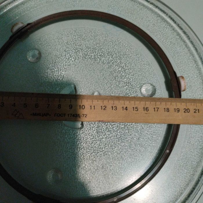 Тарелка для микроволновки.