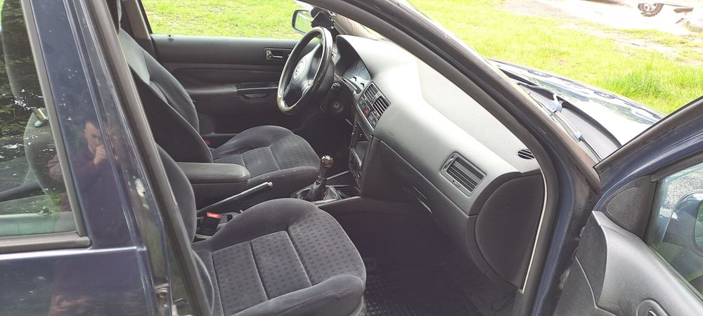 VW Bora 2.0 AZJ • 2002 r. • LPG • Klimatyzacja