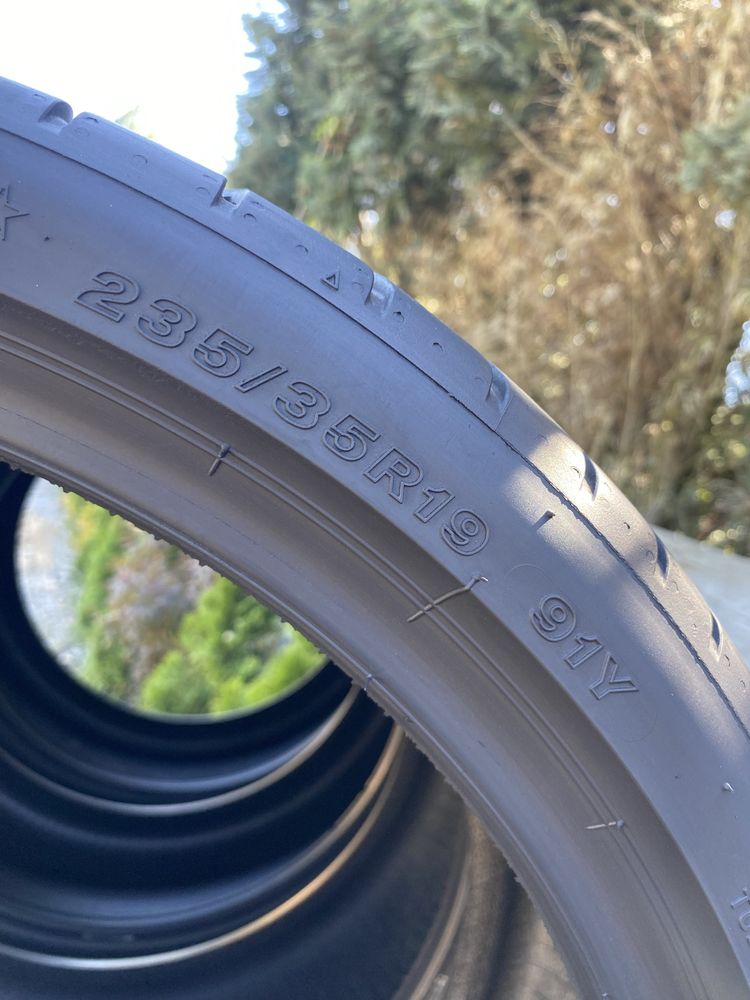 235/35/19 XL Sprzedam komplet opon Bridgestone