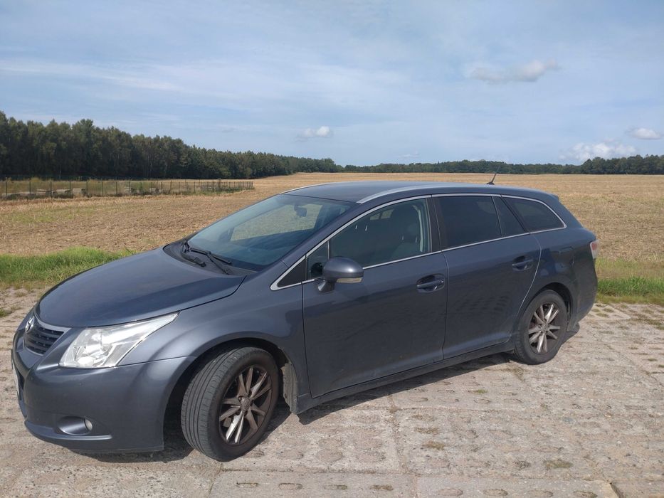 Toyota Avensis T27 Benzyna 1.8, kombi, Navigacja,czujniki