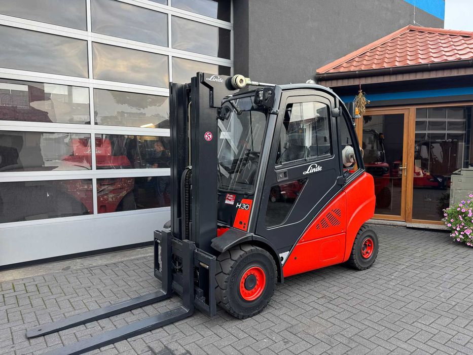 Wózek widłowy Linde H30T 2007 rok TRIPLEX KABINA 4022