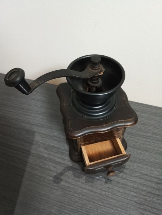 Stary młynek do kawy