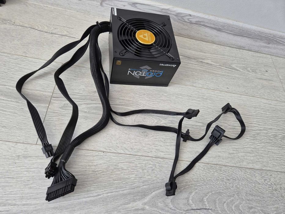 як новий блок живлення Chieftec PROTON BDF-400S (4+4 CPU\6 GPU)