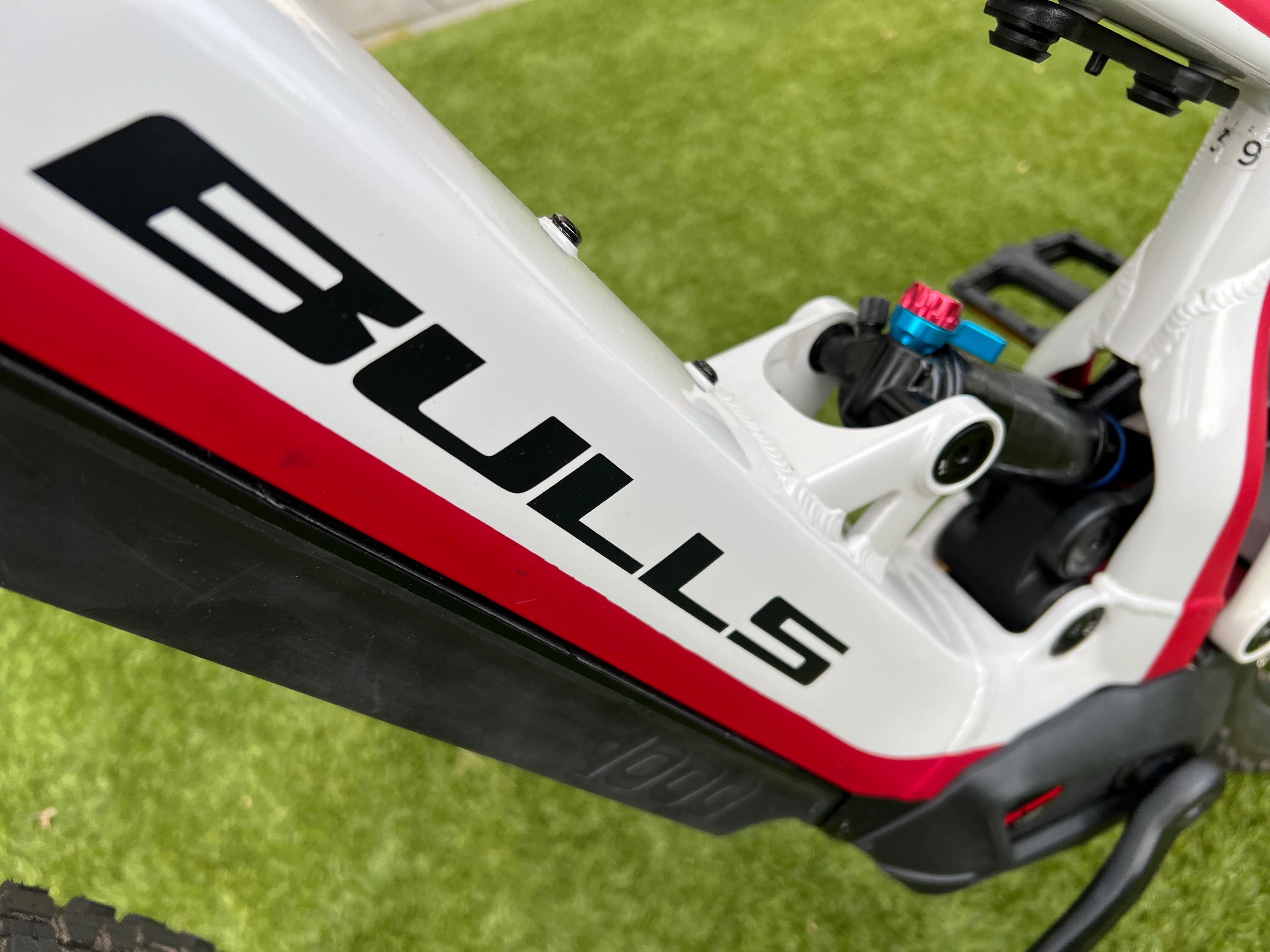 E-bike Bulls E-Stream EVA TR2 E-BTT Fully 27,5" 39 ст
