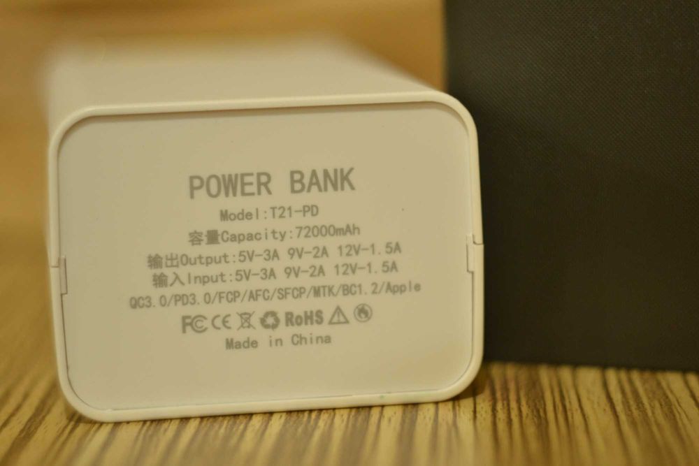 CQ 3.0 Повербанк 72000мАч Реальная ёмкость 21*18650 samsung