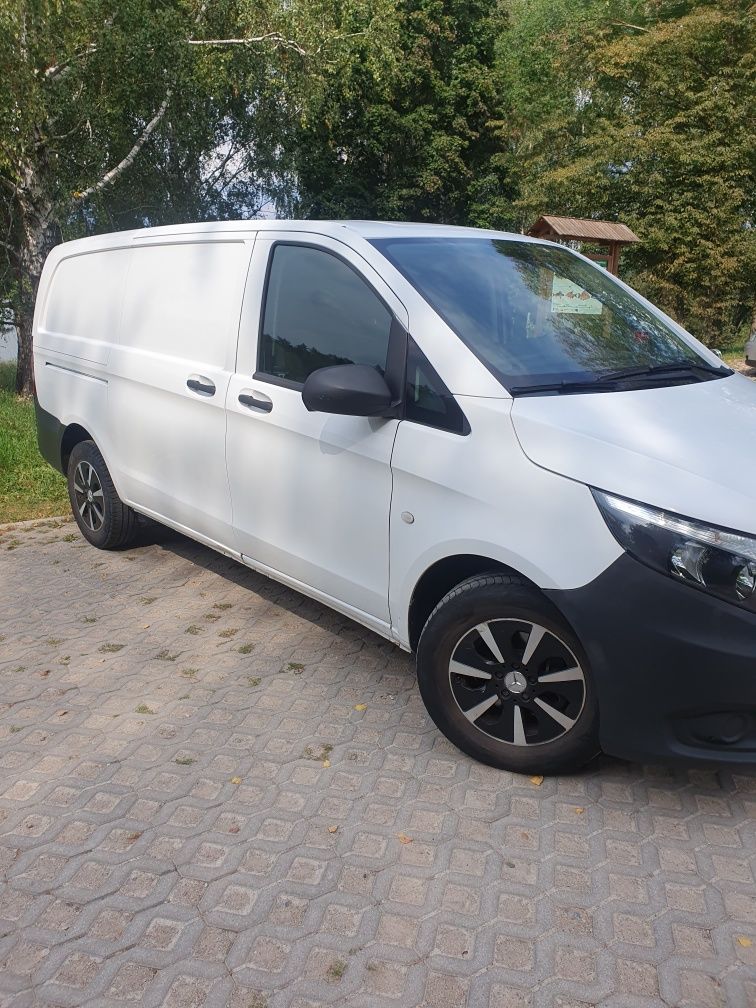 Sprzedam mercedes vito 2017 r