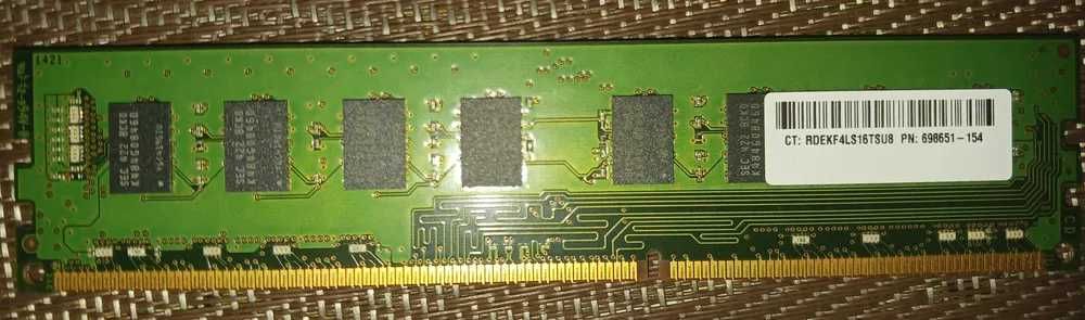 Оперативна пам'ять DDR3 8 Gb Samsung