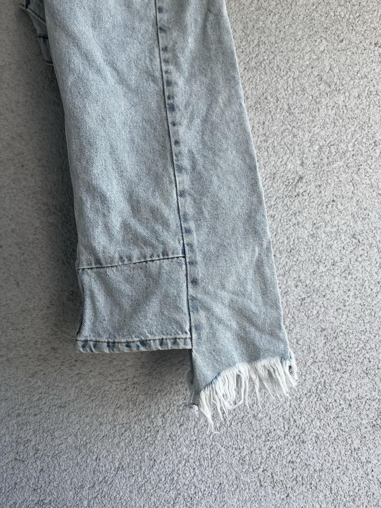Asymetryczne spodnie jeansowe Le Collet