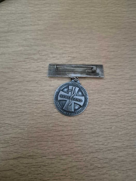 medalha comemorativa congresso internacional médicos católicos 1956