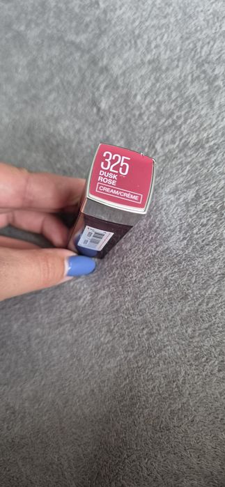 Maybelline szminka odcień 325