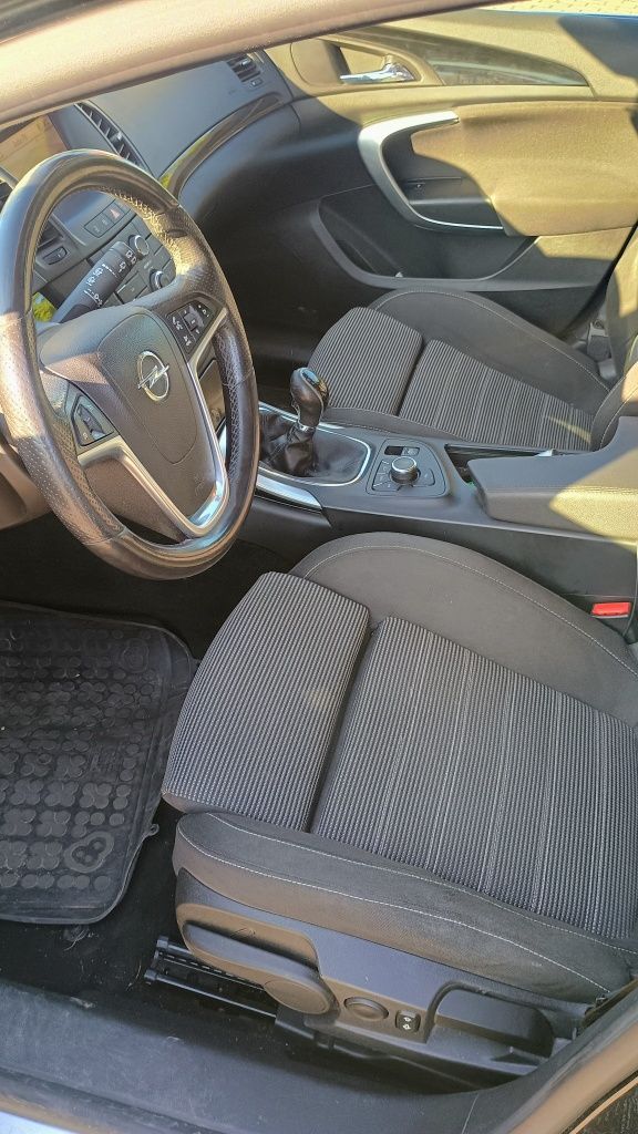 Opel Insignia 1.6T