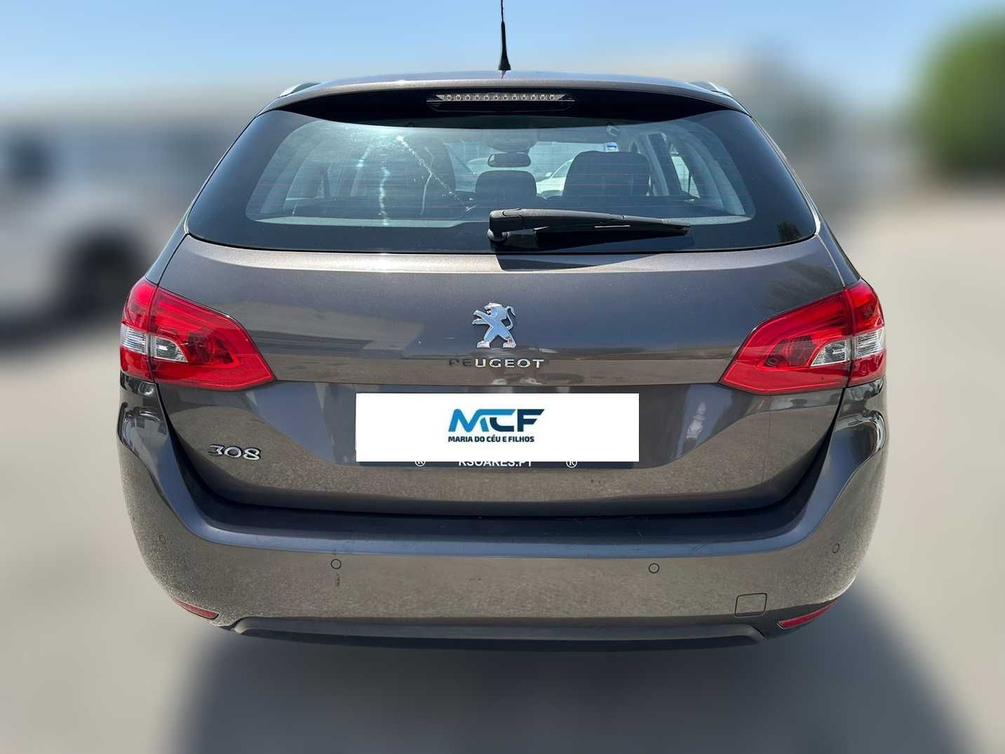 Peugeot 308 SW II 1.6 HDi de 2015 Salvado