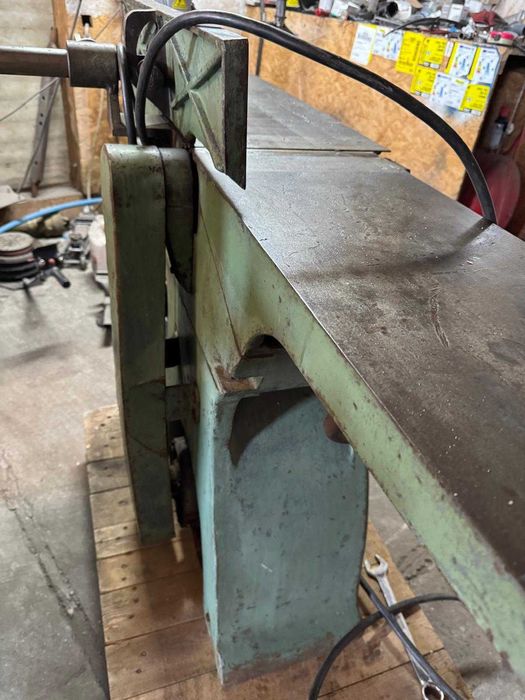 Strugarka-wyrówniarka do drewna