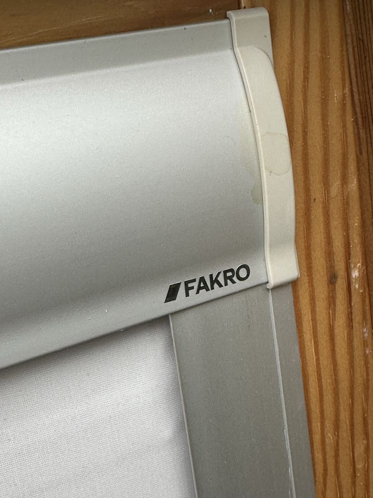 Okna Okno dachowe, połaciowe FAKRO FTS-V 78/118  z roletami GRATIS