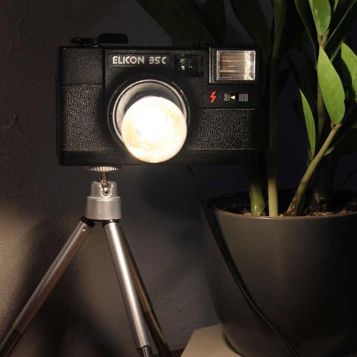lampka wykonana z aparatu elicon 35c