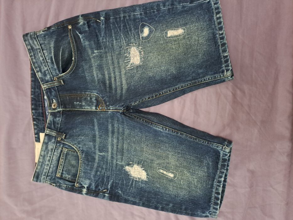 Шорты джинсовые пару раз одетые в идеальном состоянии!Колинс,оджи
