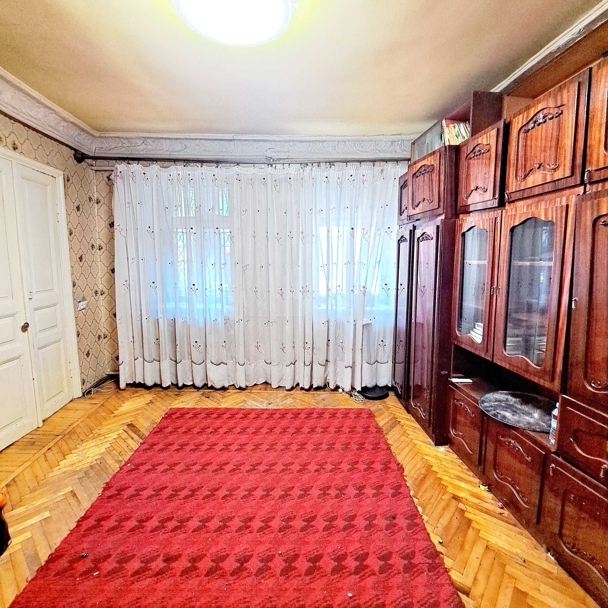 Продам 2 комнатную квартиру в центре Одессы