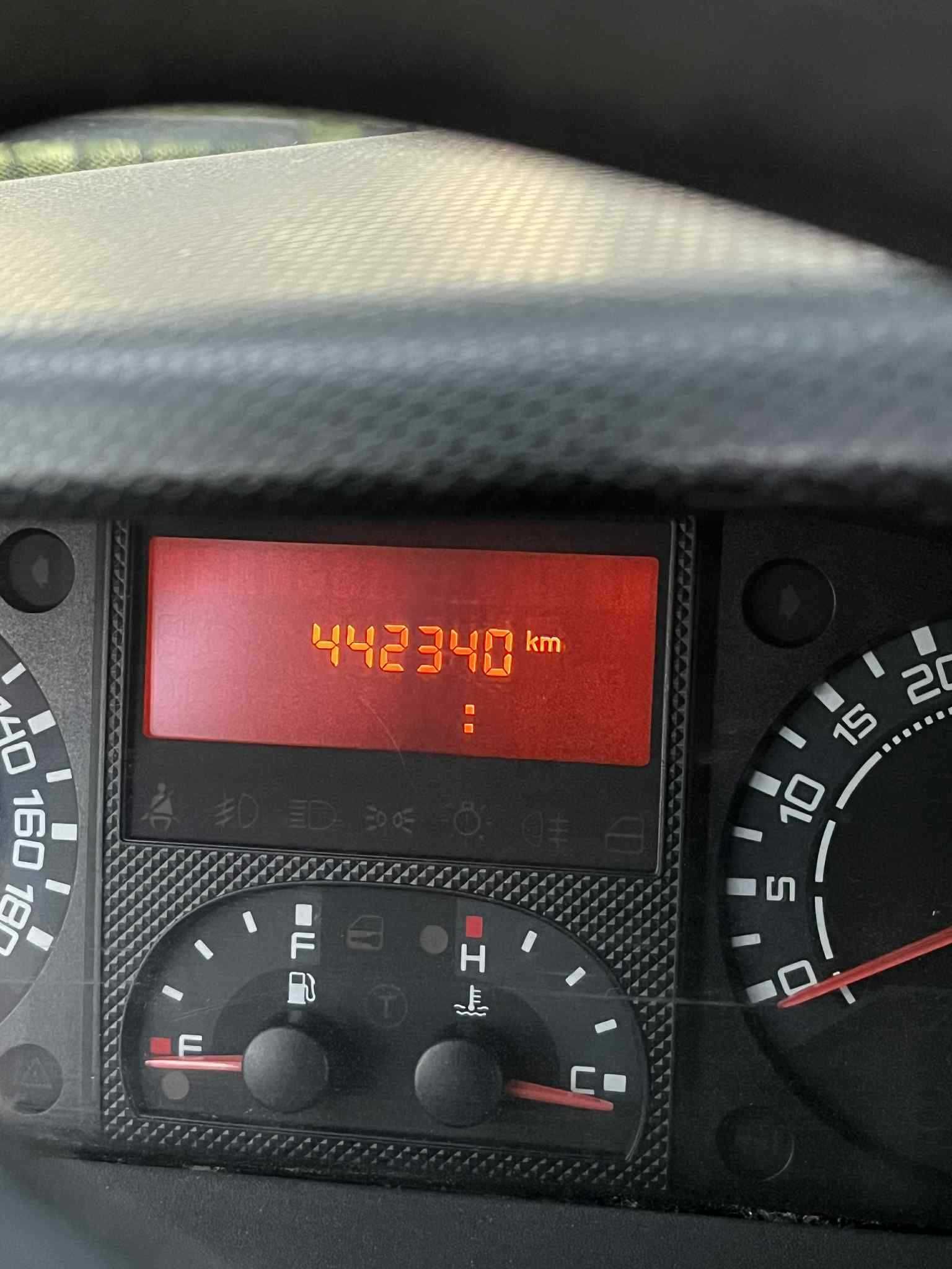 2008 iveco 35s14