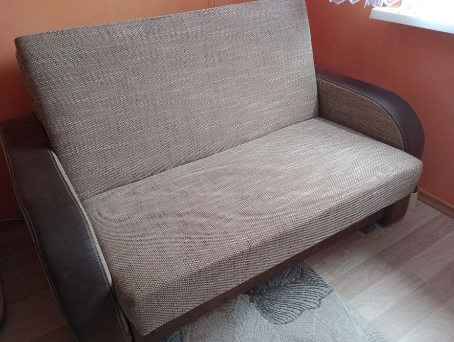 Sofa Amerykanka 2-osobowa jak nowa tanio.