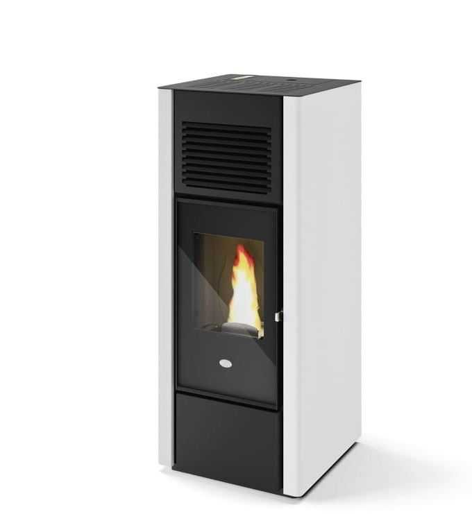 Piecyk na pellet Eva Calor Giusy 15 kW z DGP do trzech pomieszczeń