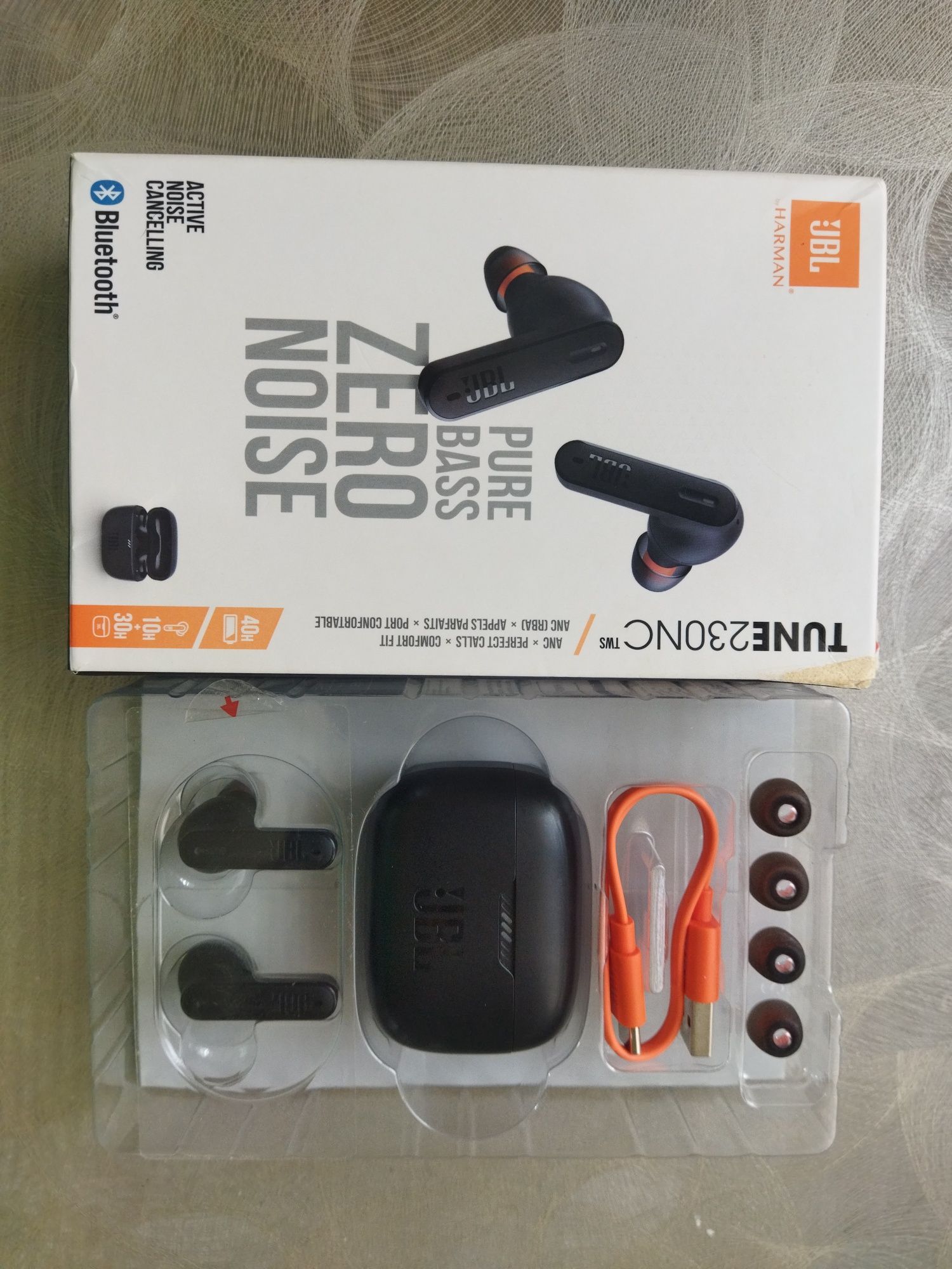 Продам наушники JBL tune 230nc tws