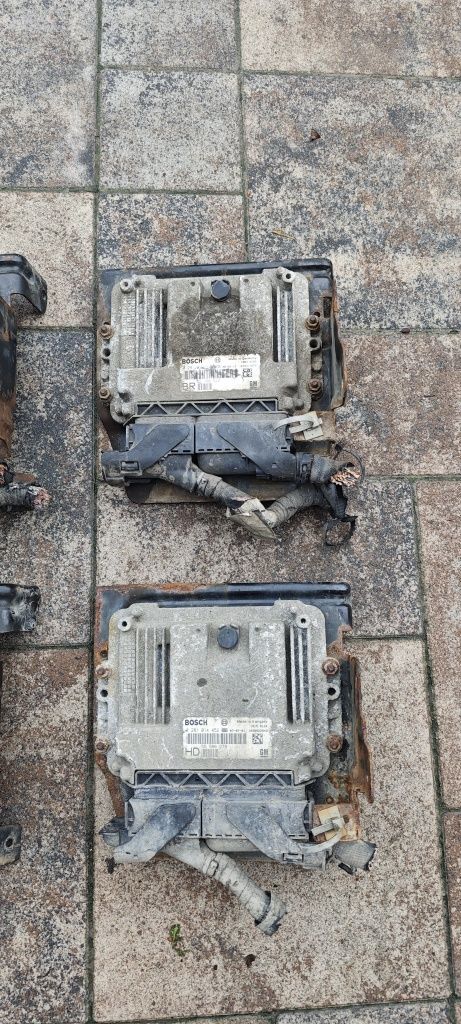 Блок керування двигуном Opel Zafira B 1.9 CDTI Astra H ECU Bosch