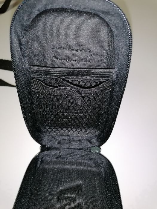 Bolsa Hama para diversas utilidades, como mp3, comandos ou outros