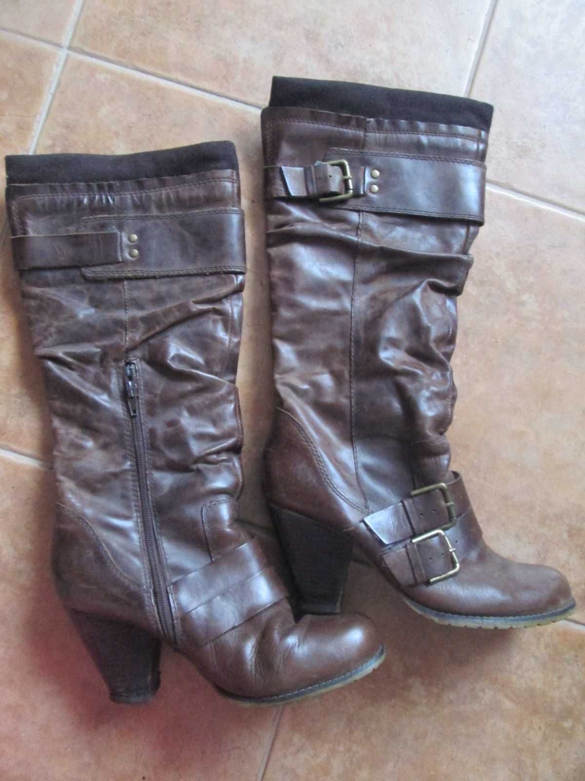 Botas mostang n 39 e botas em pele 40