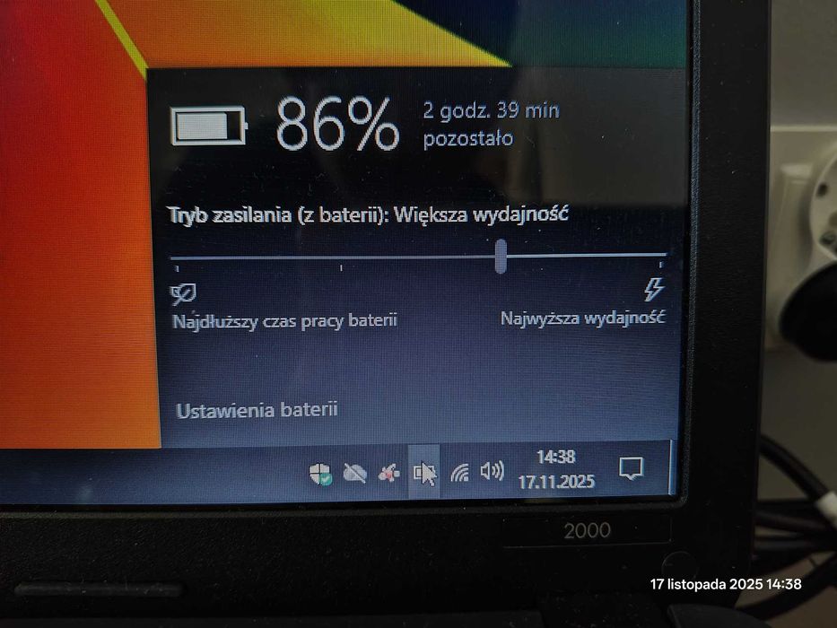 Laptop Notebook HP 2000 AMD E1-1500 APU 8GB RAM 120GB SSD Windows 10