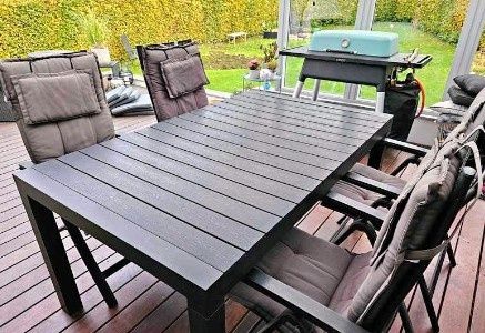 Komplet ogrodowy stół i krzesła