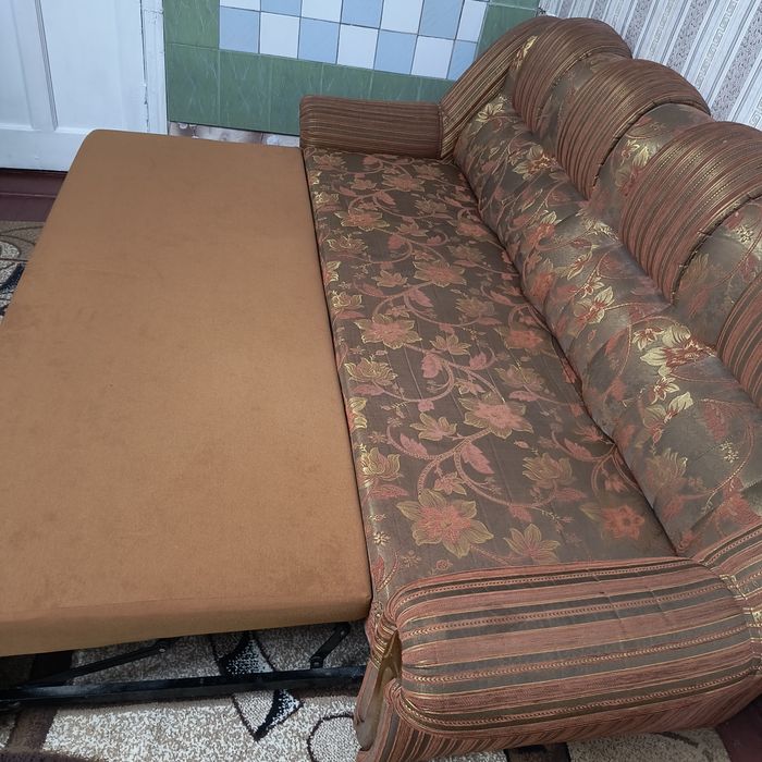Продам диван в гарному стані б(у  Дуже якісний,без ушкоджень