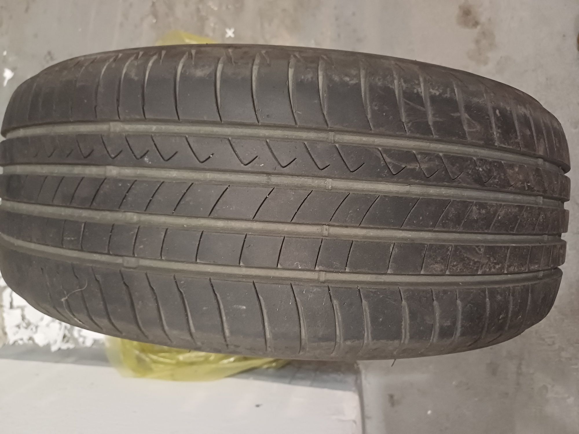 Opony Letnie 215/55R17