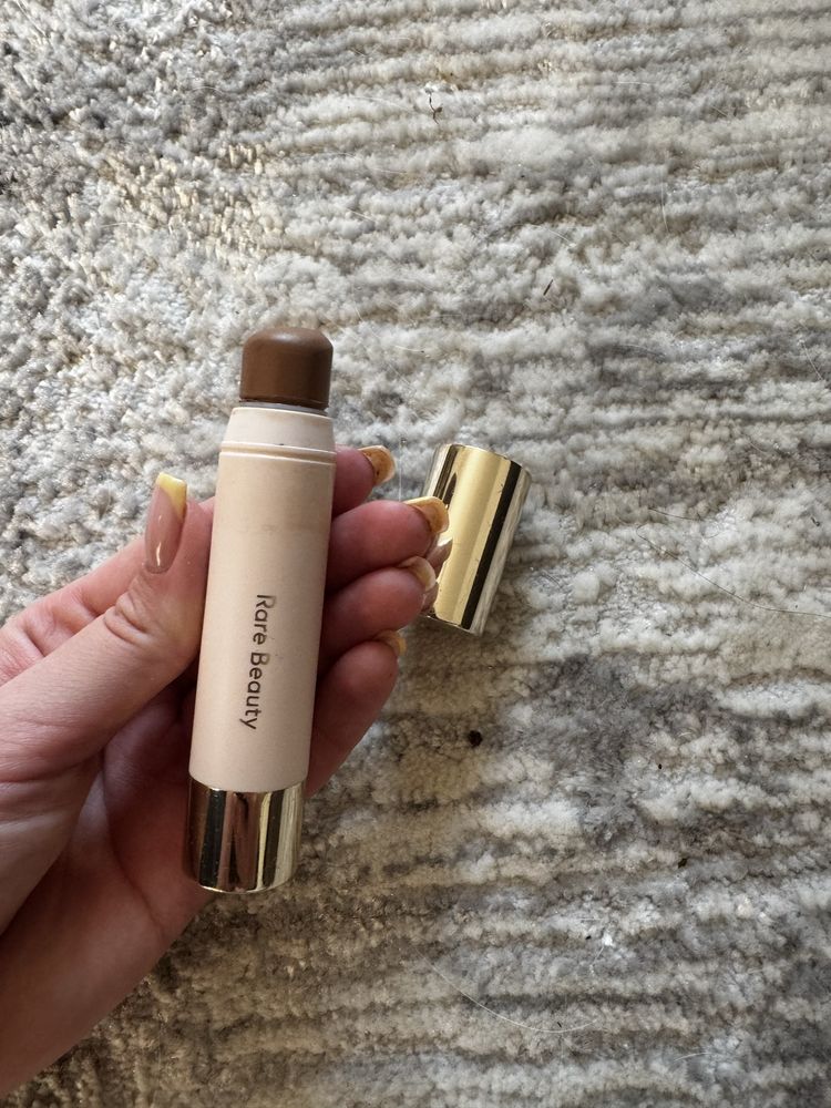 Bronzer na mokro rare beauty