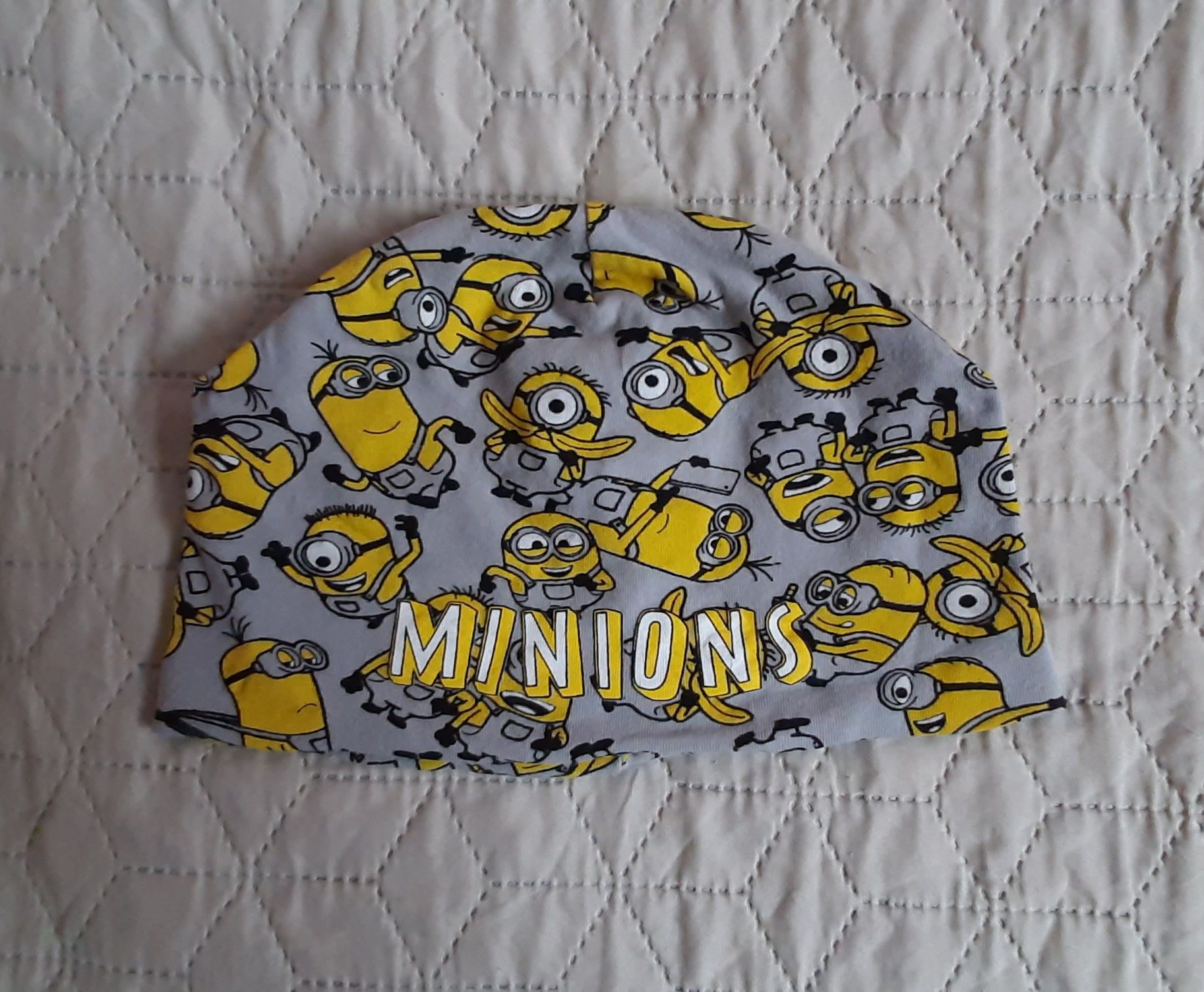 Czapka minions minionki 54