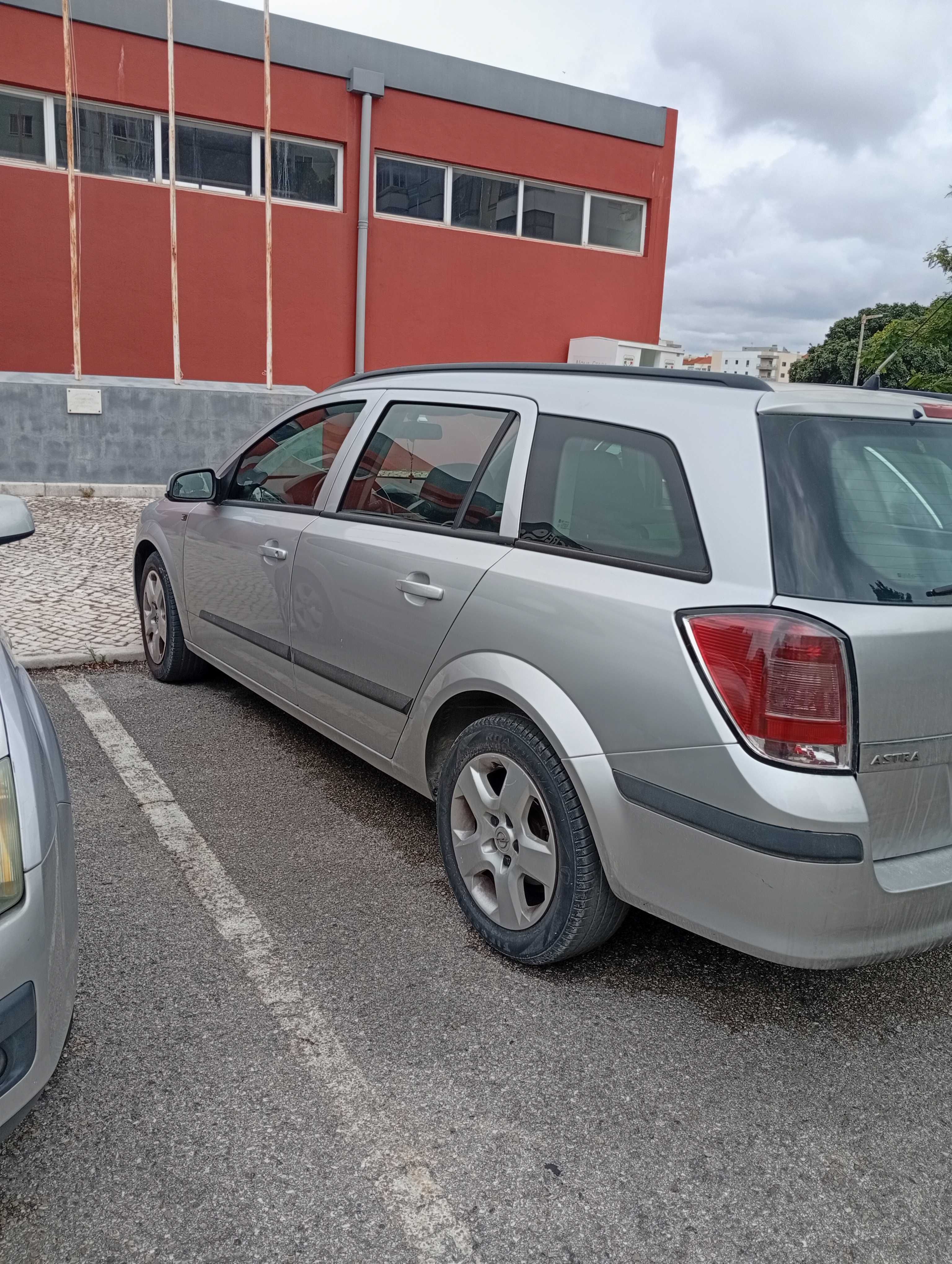 Opel Astra caravan